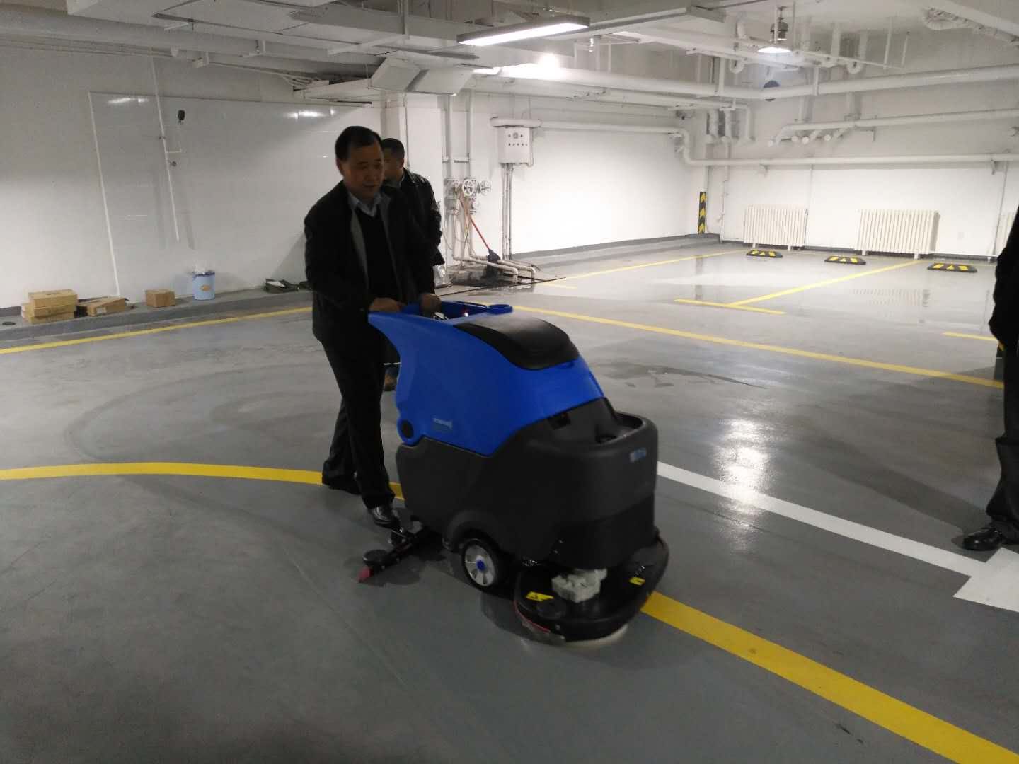 全自动洗地机如何选择？