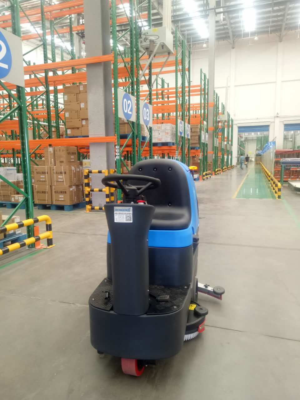 深圳洗地机_手推式洗地机【学校清洁专用洗地机】