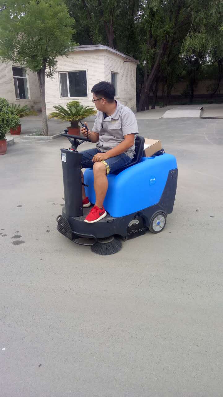 杏耀清扫车 环卫清洁新武器