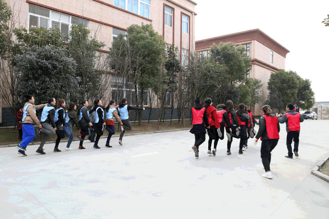 杏耀：乐享春光，趣味奔跑