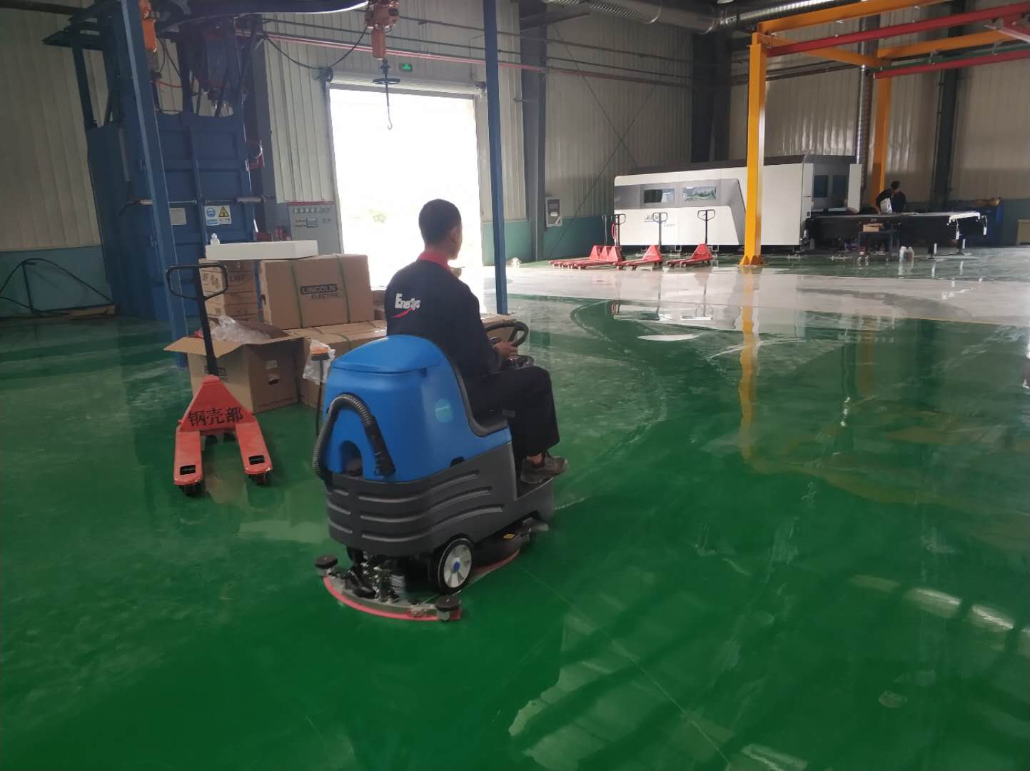 如今物业已经离不开洗地机了