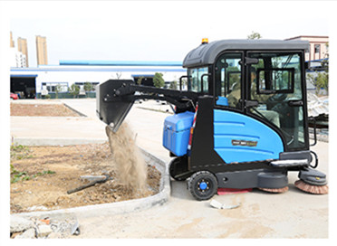 电动驾驶式扫地车的使用成本分析！