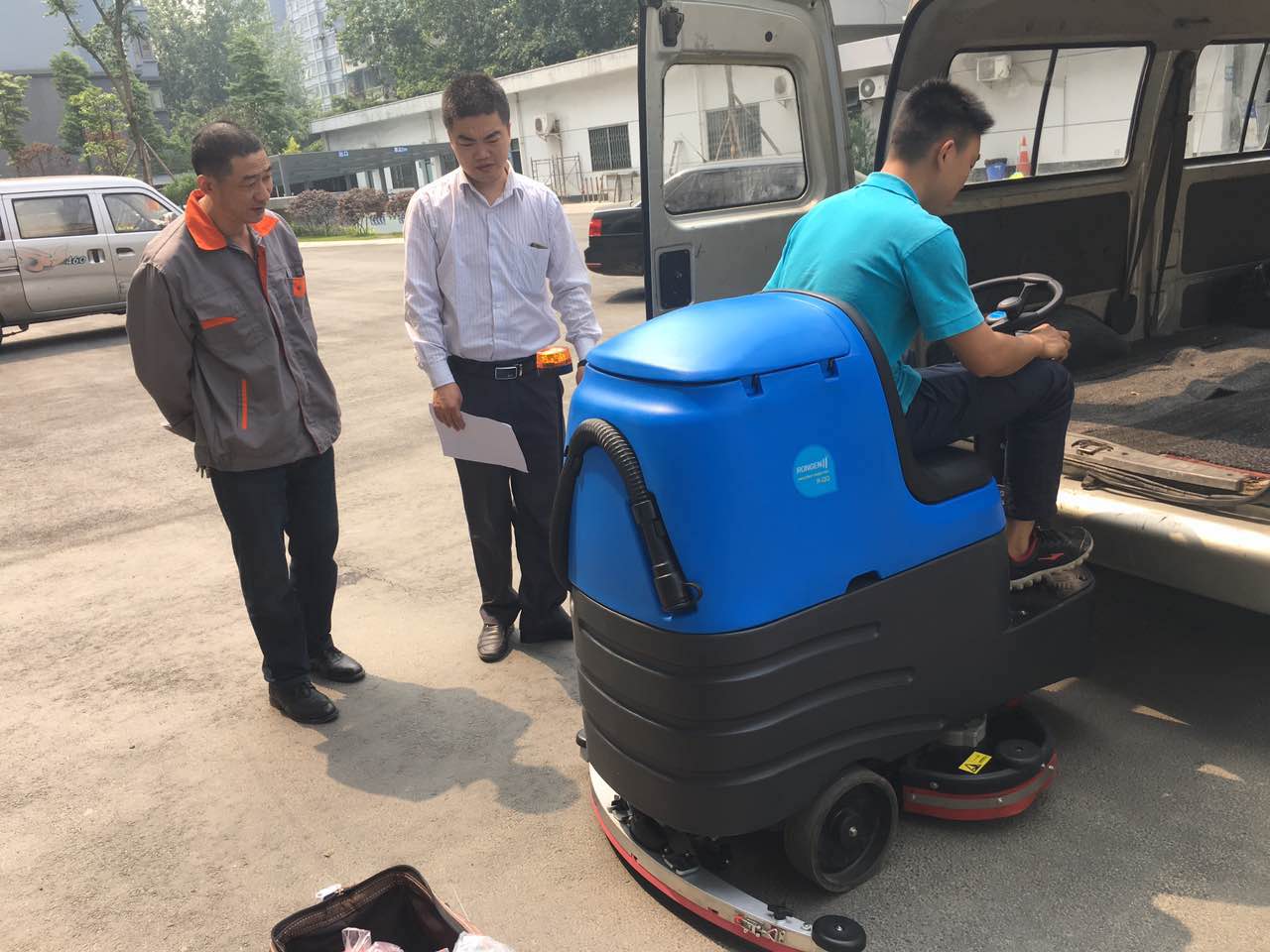 洗地机如何区分市场上的好坏