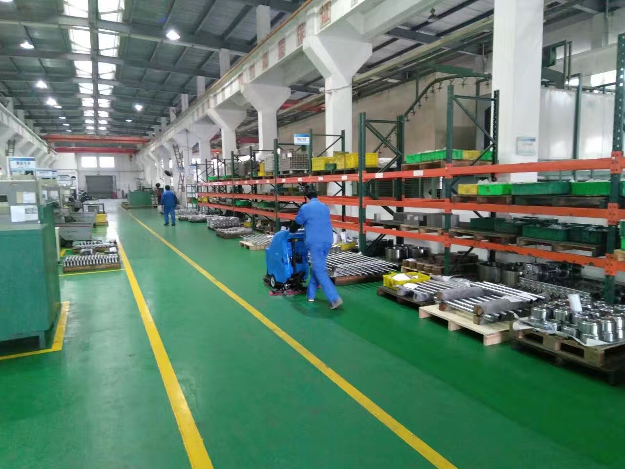 环氧地坪地面使用洗地机常见问题