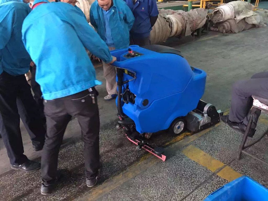 杏耀洗地机厂家教您如何解决洗地机吸水不干净的问题